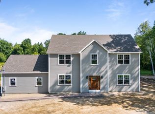 210 Central St, East Hampstead, NH 03826