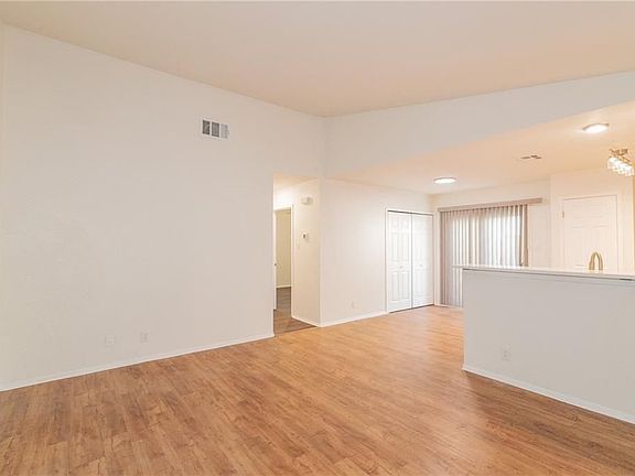 3rd image of 10604 Lanshire Dr #B
