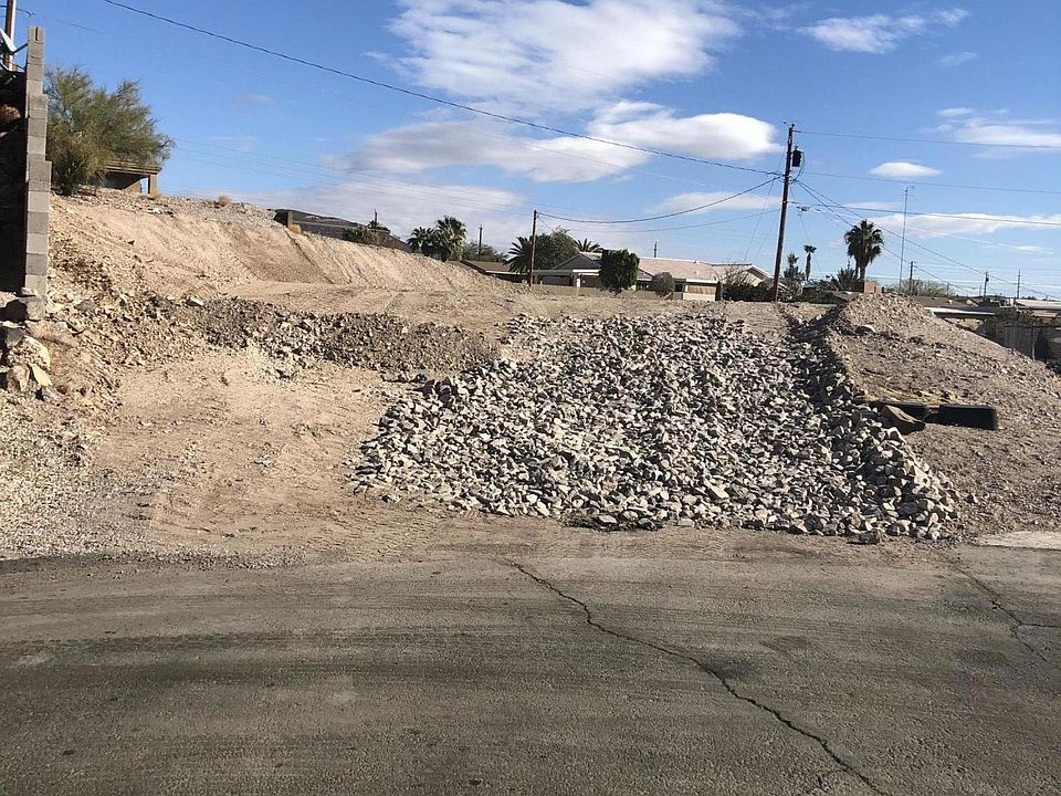 1st image of 680 Warm Springs Pl