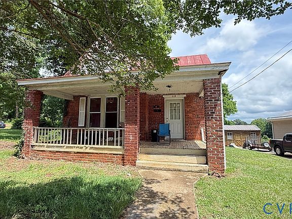 3rd image of 117 Moss St