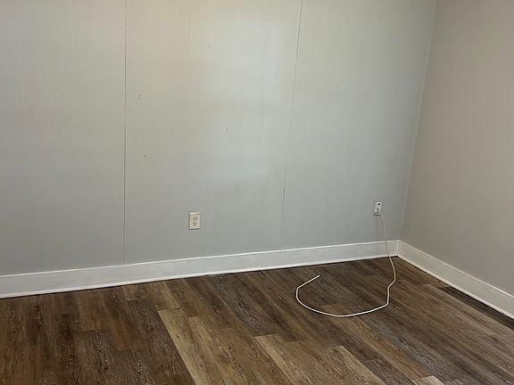 4th image of 9717 Vickie Pl