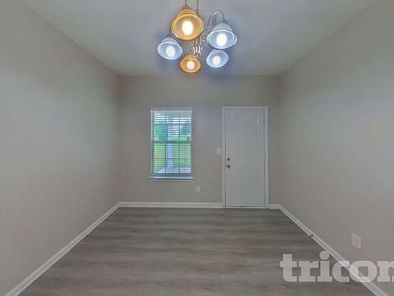 5th image of 15 Silver Willow Walk