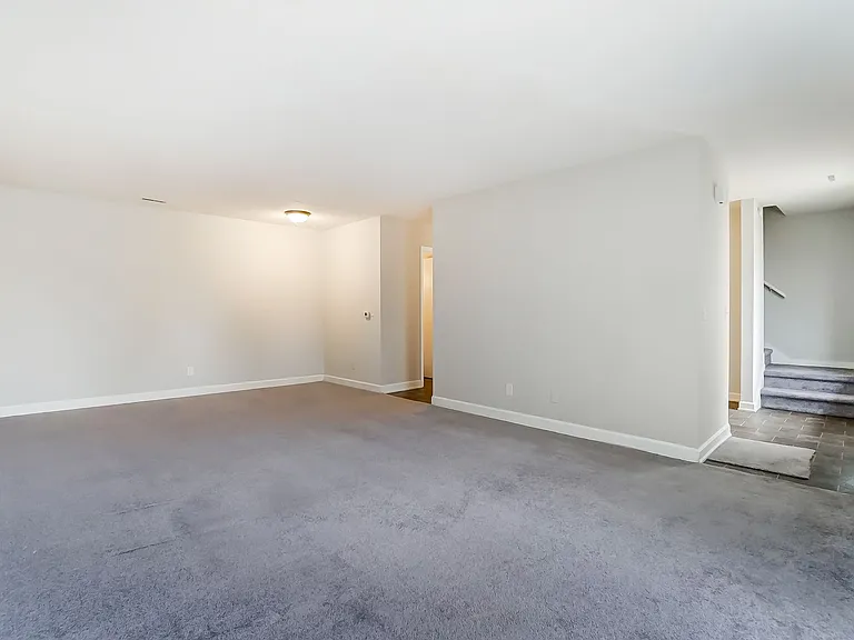 Candlelite Apartments — Photo 66