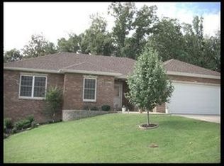 3511 S Rock Beacon Ct, Jefferson City, MO 65109