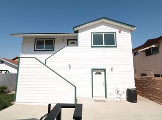 874 W 2nd St, San Pedro, CA 90731