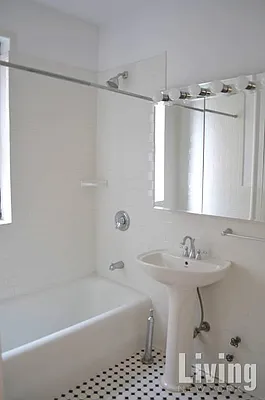 Rented by Living New York | media 12