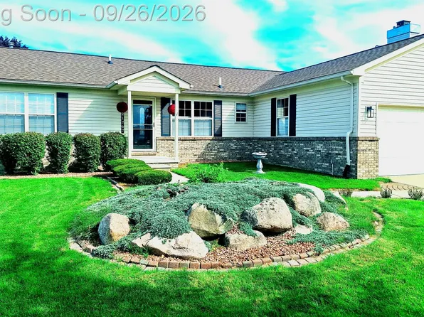 21767 Brookside North Dr, Macomb, MI 48044