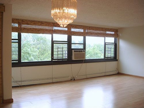 5th image of 10-10 166th St #7C
