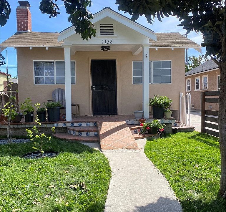 1st image of 1132 W 102nd St