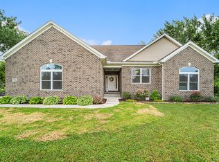 27301 Sumpter Rd, Belleville, MI 48111