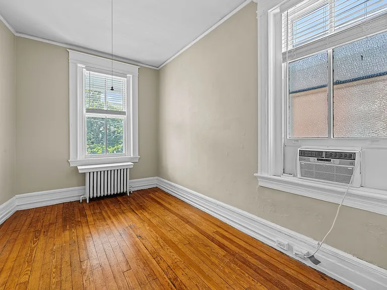 2713 W Grace St — Photo 26
