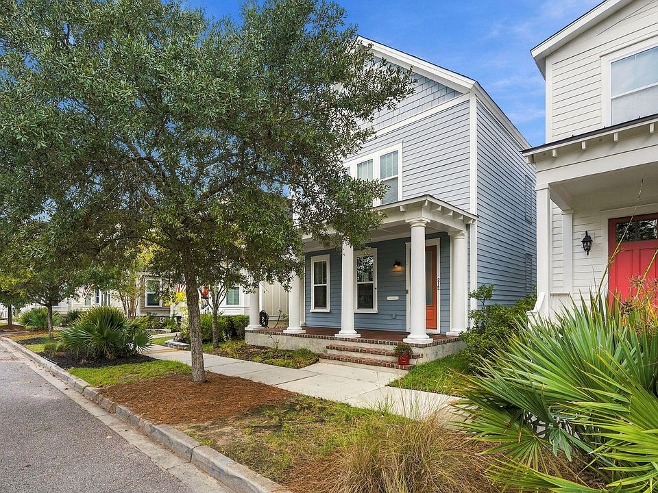 1st image of 212 Bumble Way