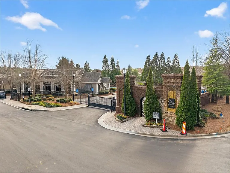 687 Stickley Oak Way — Photo 3