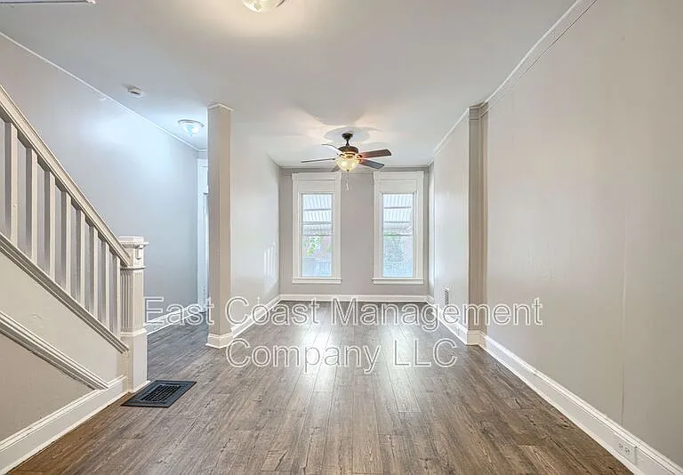 1530 N Rosedale St — Photo 1