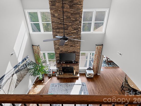 5th image of 1016 Kara Ct