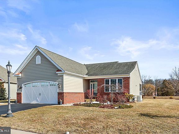 2nd image of 148 Woodhaven Dr
