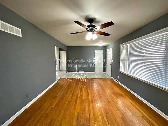 4th image of 10522 Skiles Ave