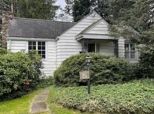 911 W 1st St, Elmira, NY