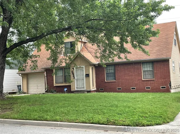 5633 N Garrison Pl, Tulsa, OK 74126