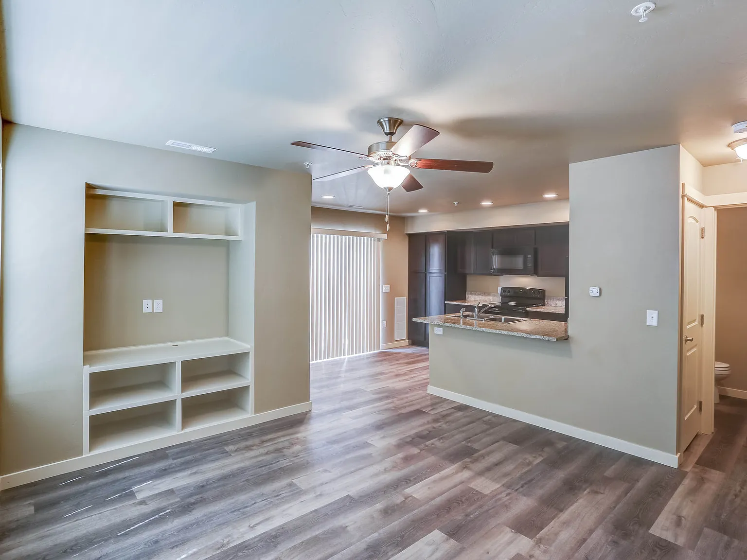 Cedar Park & Canyon Falls Townhomes — Photo 4