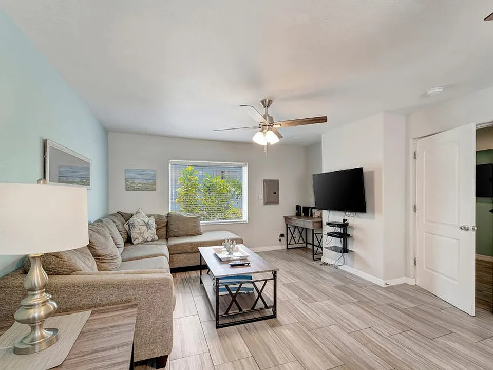 2204 Avenue A N #2-ID1591518P
