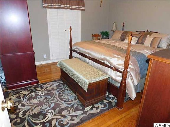 5th image of 3012 Green Grove Dr NE