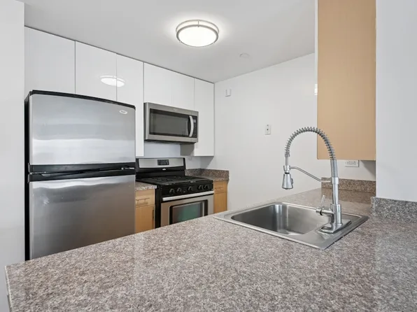 153-30 89th Avenue image 4 of 19