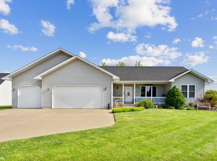 2602 Park Pl, Burlington, IA 52601