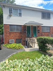44-31/44-33 244 St, Little Neck, NY, 11363