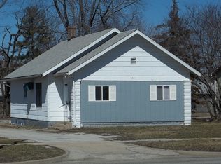 1107 Lincoln Ave, Charleston, IL 61920