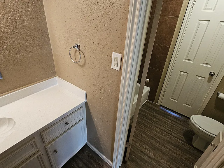 14734 Treborway Dr — Photo 29