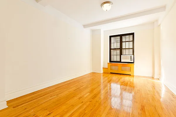 Rented by Balen Real Estate, LLC | media 4