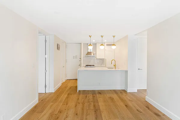 Rented by Compass | media 12