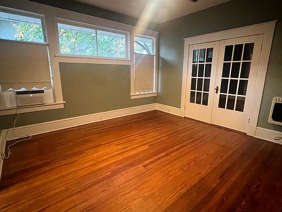 5th image of 717 Kirby Pl