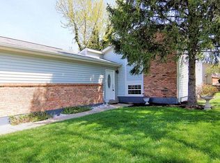 5385 Pine Valley Dr, West Chester, OH 45069