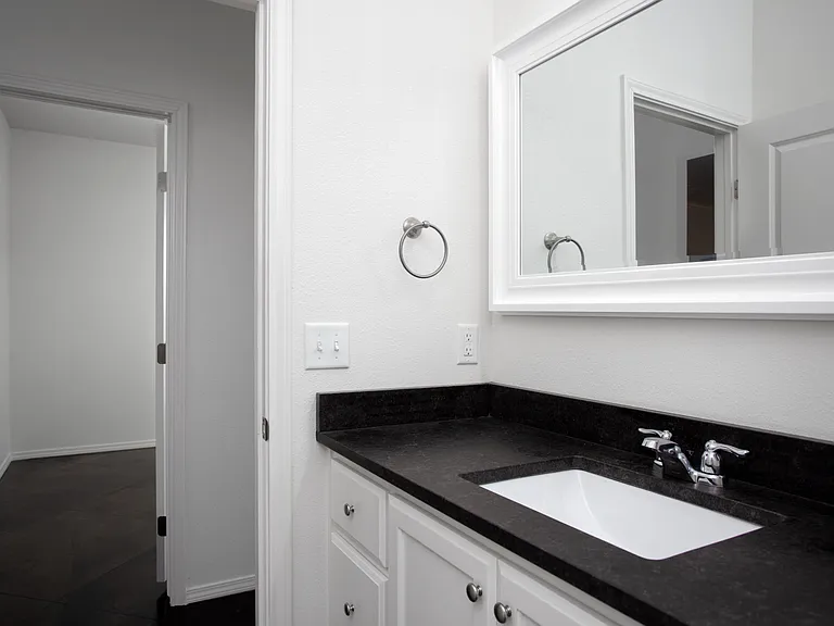 9916 Digby Ln — Photo 16