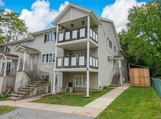 25 Cedar Ln, Monsey, NY 10952