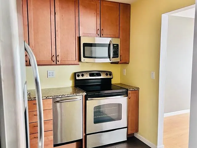 5 Inwood Ter #5 — Photo 11