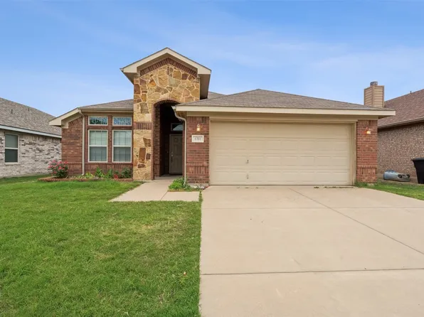 4301 Sapphire Ln, Granbury, TX 76049