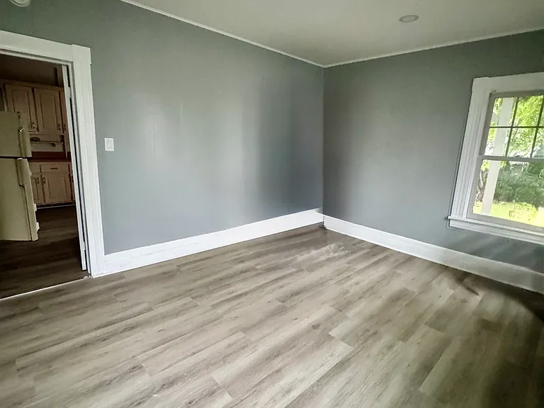 11 Betts Pl — Photo 9