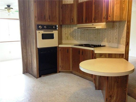 4th image of 202 27th Ave SE Space 27
