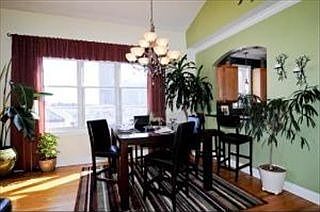 4th image of 827 W Bradley Pl APT 4E