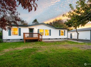 107 6th St NE, Long Beach, WA