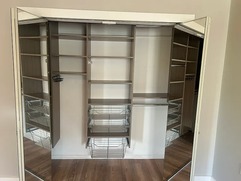 3rd Closet