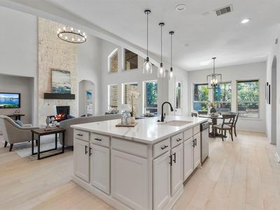 134 N Almondell Cir, The Woodlands, TX, 77354