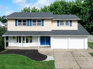 3036 Perry Ave SW, Wyoming, MI 49519