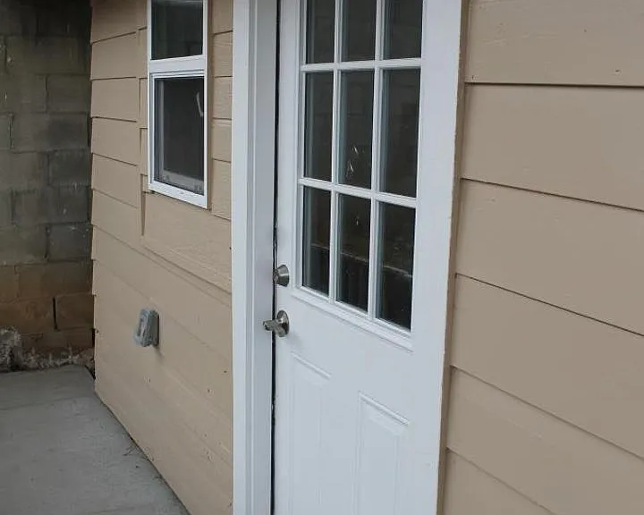 222 1/2 E California Ave — Photo 11