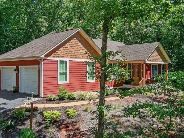 1241 Hayes Rd, Columbus, NC 28722