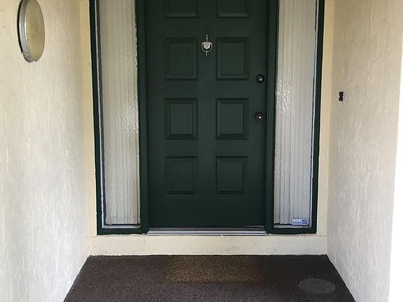 3rd image of 1700 Hill Ave
