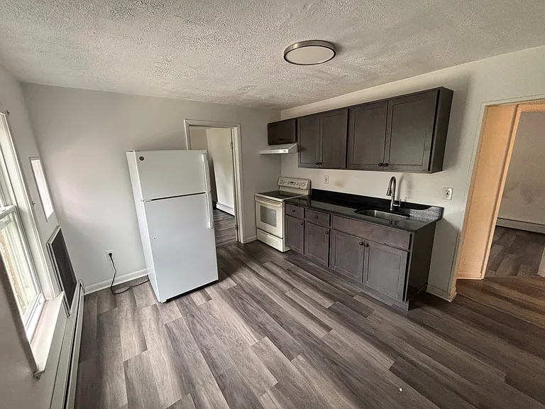 9 Lewis Ave #1 — Photo 8